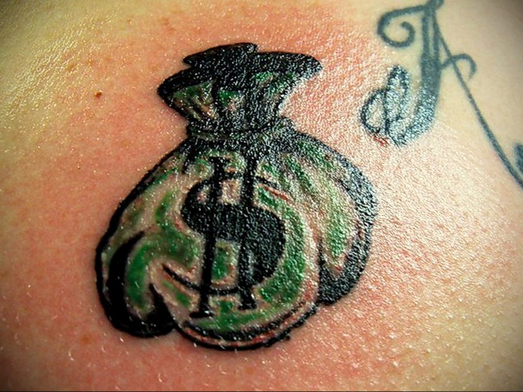 Рисунок татуировки на тему денег 03.12.2020 № 045 -money tat