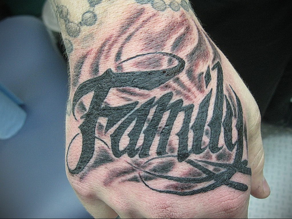 Татуировка на кулаке 06.12.2020 № 087 -tattoo on fist- tatufoto.com. 