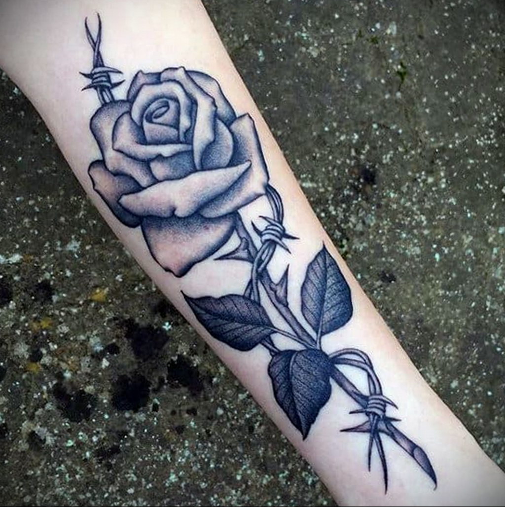 Тату роза и череп на предплечье 01.12.2020 № 046 -rose tattoo- tatufoto.com...