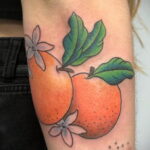 Пример рисунка татуировки апельсином 12.12.2020 №1042 -orange tattoo- tatufoto.com