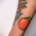 Пример рисунка татуировки апельсином 12.12.2020 №1044 -orange tattoo- tatufoto.com