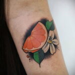 Пример рисунка татуировки апельсином 12.12.2020 №1078 -orange tattoo- tatufoto.com
