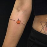 Пример рисунка татуировки апельсином 12.12.2020 №1108 -orange tattoo- tatufoto.com