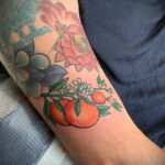 Пример рисунка татуировки апельсином 12.12.2020 №1236 -orange tattoo- tatufoto.com
