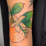 Пример рисунка татуировки апельсином 12.12.2020 №1335 -orange tattoo- tatufoto.com