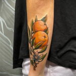 Пример рисунка татуировки апельсином 12.12.2020 №1356 -orange tattoo- tatufoto.com