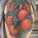 Пример рисунка татуировки апельсином 12.12.2020 №1362 -orange tattoo- tatufoto.com