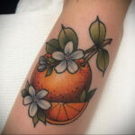 Пример рисунка татуировки апельсином 12.12.2020 №1371 -orange tattoo- tatufoto.com