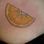 Пример рисунка татуировки апельсином 12.12.2020 №1376 -orange tattoo- tatufoto.com