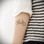 Пример рисунка татуировки про велосипед 15.12.2020 №183 -bike tattoo- tatufoto.com