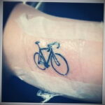 Пример рисунка татуировки про велосипед 15.12.2020 №243 -bike tattoo- tatufoto.com