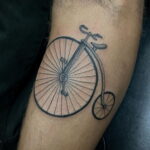 Пример рисунка татуировки про велосипед 15.12.2020 №271 -bike tattoo- tatufoto.com