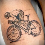 Пример рисунка татуировки про велосипед 15.12.2020 №313 -bike tattoo- tatufoto.com