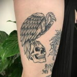 Пример рисунка татуировки птица Гриф 13.12.2020 №290 -tattoo vulture- tatufoto.com