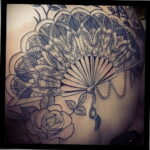 Пример рисунка татуировки с веером 13.12.2020 №003 -fan tattoo- tatufoto.com