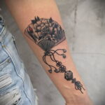 Пример рисунка татуировки с веером 13.12.2020 №081 -fan tattoo- tatufoto.com