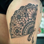 Пример рисунка татуировки с веером 13.12.2020 №134 -fan tattoo- tatufoto.com
