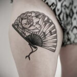 Пример рисунка татуировки с веером 13.12.2020 №136 -fan tattoo- tatufoto.com