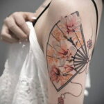 Пример рисунка татуировки с веером 13.12.2020 №144 -fan tattoo- tatufoto.com