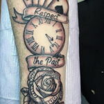 Рисунок татуировки на тему денег 01.12.2020 №028 -money tattoo- tatufoto.com