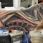 Рисунок татуировки на тему денег 01.12.2020 №045 -money tattoo- tatufoto.com
