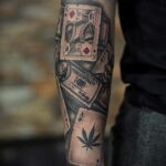 Рисунок татуировки на тему денег 01.12.2020 №067 -money tattoo- tatufoto.com