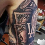 Рисунок татуировки на тему денег 03.12.2020 №035 -money tattoo- tatufoto.com