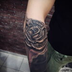 Рисунок татуировки на тему денег 03.12.2020 №091 -money tattoo- tatufoto.com