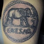 Рисунок татуировки на тему монетки 03.12.2020 №001 -money tattoo- tatufoto.com