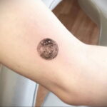 Рисунок татуировки на тему монеты 01.12.2020 №002 -coin tattoo- tatufoto.com