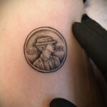 Рисунок татуировки на тему монеты 01.12.2020 №010 -coin tattoo- tatufoto.com