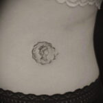 Рисунок татуировки на тему монеты 01.12.2020 №022 -coin tattoo- tatufoto.com