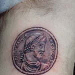Рисунок татуировки на тему монеты 01.12.2020 №049 -coin tattoo- tatufoto.com