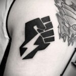 Рисунок татуировки с кулаком 06.12.2020 №057 -fist tattoo- tatufoto.com