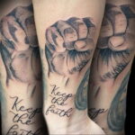 Рисунок татуировки с кулаком 06.12.2020 №075 -fist tattoo- tatufoto.com