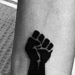 Рисунок татуировки с кулаком 06.12.2020 №134 -fist tattoo- tatufoto.com