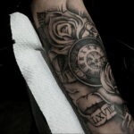 Тату роза и часы на предплечье 01.12.2020 №014 -rose tattoo- tatufoto.com