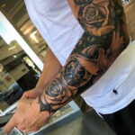 Тату роза и часы на предплечье 01.12.2020 №073 -rose tattoo- tatufoto.com