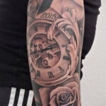 Тату роза на запястье пример 01.12.2020 №020 -rose tattoo on forearm- tatufoto.com