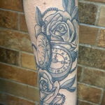 Тату роза на запястье пример 01.12.2020 №021 -rose tattoo on forearm- tatufoto.com