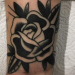Тату роза на запястье пример 01.12.2020 №081 -rose tattoo on forearm- tatufoto.com