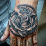 Татуировка на кулаке 06.12.2020 №012 -tattoo on fist- tatufoto.com