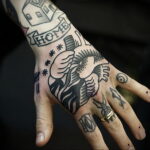 Татуировка на кулаке 06.12.2020 №104 -tattoo on fist- tatufoto.com