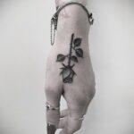 Татуировка роза на кулаке 06.12.2020 №033 -lion tattoo on fist- tatufoto.com