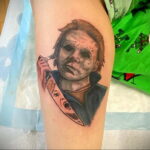 Майкл Майерс – фото тату 13.01.2021 №0031 -Michael Myers tattoo- tatufoto.com