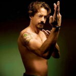 Тату Роберта Дауни про ребенка - Robert Downey's baby tattoo 3