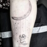 Тату астрономия и космос 11.01.2021 №0015 -astronomy and space tattoo- tatufoto.com