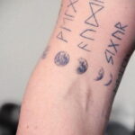 Тату астрономия и космос 11.01.2021 №0021 -astronomy and space tattoo- tatufoto.com