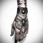 Тату в стиле реализм на руку 02.01.2021 №063 -realism tattoo on hand- tatufoto.com