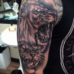 Тату в стиле реализм со львом 02.01.2021 №070 -lion tattoo realism- tatufoto.com